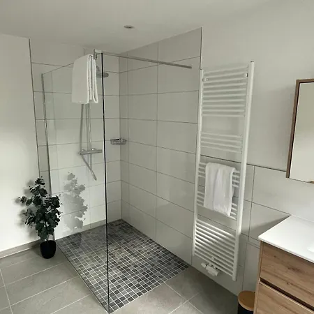 Cozy Gaestehaus Apartman